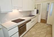 INNENSTADTLAGE, Spiegelgasse, 95 m2 Altbau mit Balkon, 2 Zimmer, Komplettküche, Wannenbad, Parketten, 4. Liftstock, Am-Graben-Nähe