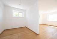 142 m² WOHNFLÄCHE – NEUWERTIG – SOFORT VERFÜGBAR! Luxuriöses Wohnen über zwei Etagen mit Designerküche, Garten und Carport in grüner Ruhelage!