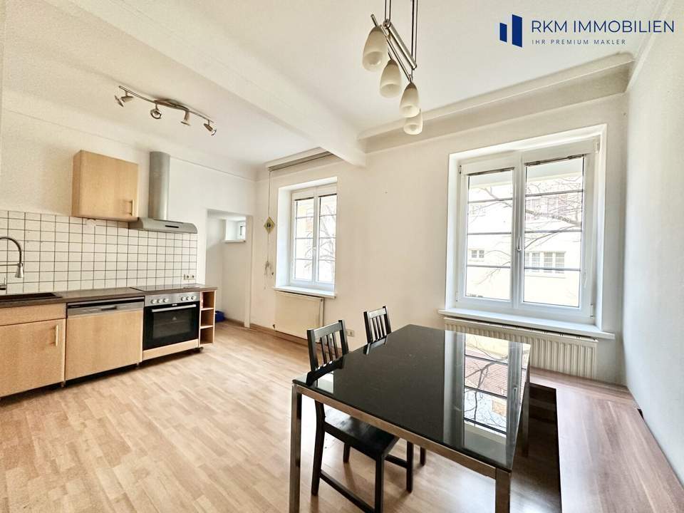 Helle, großzügige 3-Zimmer-Wohnung im Zentrum von Schwechat