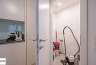 schöner Neubau! Hof- und westseitige 2 Zimmer Wohnung mit Loggia in beliebter Lage (Zieglergasse) ab 1.10.!