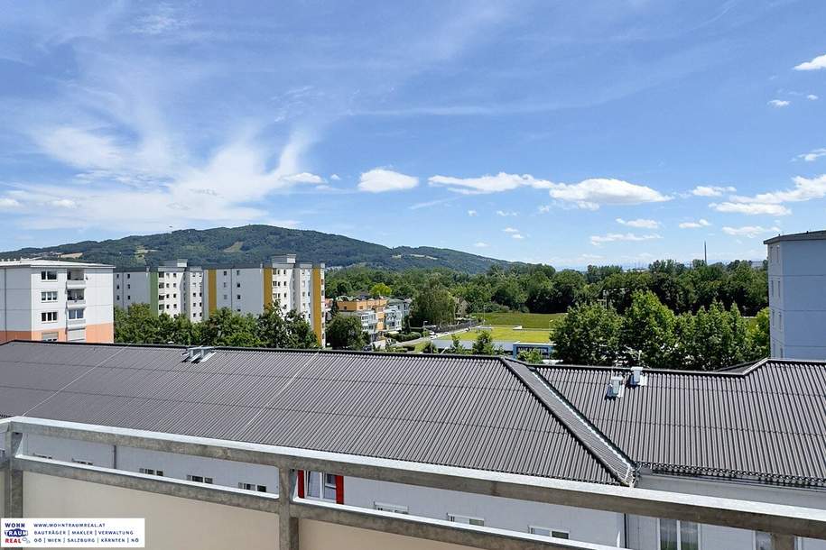 Linz/Dornach: 3-Zimmer Dachgeschosswohnung mit schöner Aussicht und Garage. 2020 saniert!, Wohnung-kauf, 284.000,€, 4020 Linz(Stadt)