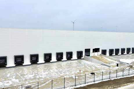 Direkt an der Grenze zwischen Österreich und Slowakei I Lager- und Produktionshalle mit 3.500 m² zu mieten, Gewerbeobjekt-miete, 19.950,00,€, 2421 Neusiedl am See
