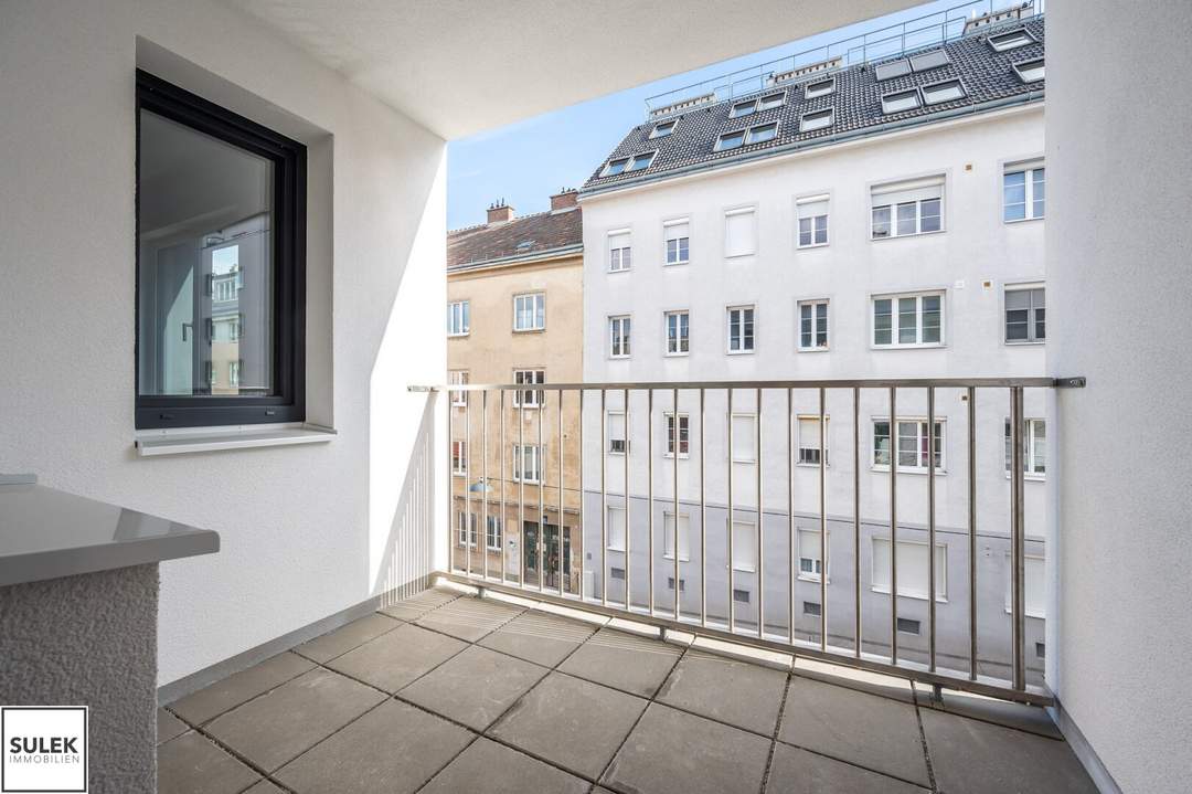 ** Perfekt aufgeteilte 2 Zimmer Wohnung mit westseitiger Loggia ** umweltschonendes Heizung &amp; Kühlen **