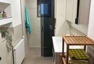 Großzügiges Wohnhaus mit 2 Wohneinheiten und Pool in zentrumsnaher Lage