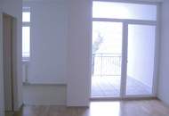 ca. 4,5 % Bruttoanfangsrendite - unbefristet vermietete 2-Zimmer-Wohnung inkl. Freifläche!