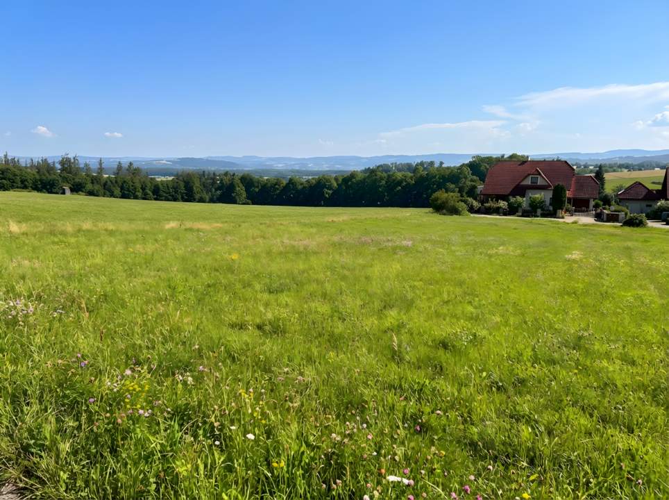 Grundstück mit Aussichtslage perfekt für Einzelhaus oder Doppelhaus