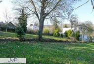 Schönes, größeres Kleingartengrundstück in absoluter Ruhelage - mit PKW direkt erreichbar!