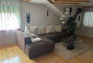 2 bis 3 Familienhaus mit Vollkeller, mit 4 Garagen, Brunnen/Werkstatt - 2 Zufahrten