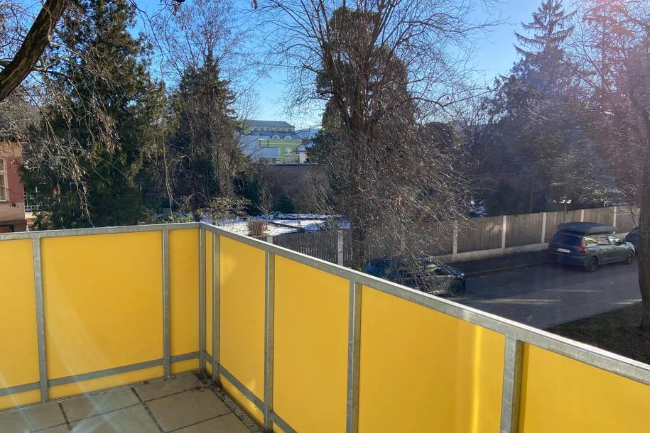 Helle 3-Zimmer-Genossenschaftswohnung mit Balkon und Tiefgaragenplatz!, Wohnung-miete, 975,00,€, 2700 Wiener Neustadt(Stadt)