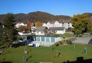 Ruhige, zentral gelegene Wohnung im Dachgeschoss mit Autoabstellplatz