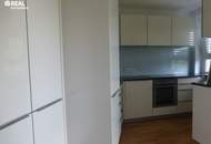 Hofzeile - Großzügiges 3-Zimmer-Apartment mit ca. 55 m² Wohnzimmer und 24 m² Balkonflächen - Garagenplatz um € 150,--