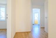 Sehr helle DG-Wohnung im Erstbezug nach Sanierung beim Meidlinger Markt