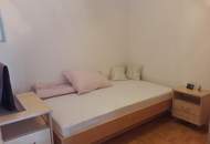 Top gepflegte, möblierte Garconniere mit Gebirgsblick in zentraler Lage, auch für Anleger!