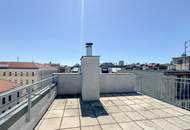 Helle Dachgeschosswohnung mit 3 Schlafzimmern, Kamin & Dachterrasse