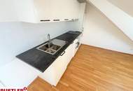 1. MONAT MIETZINSFREI!! | Gut aufgeteilte Dachgeschosswohnung in zentraler Lage