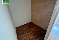 *FLAIR IN THE CITY* Geräumige 2 Zimmer Wohnung mit knapp 60m2 und toller Dachterrasse mit Pool - Jetzt anfragen!