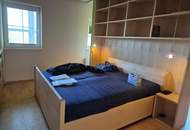 ZWEIFAMILIENHAUS IN ERHÖHTER GRÜNRUHELAGE MIT AUSBLICK