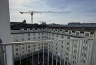 SOMMERAKTION! Charmante 3-Zimmer-Dachgeschosswohnung mit Balkon - Urbanes Wohnen nahe Naschmarkt!