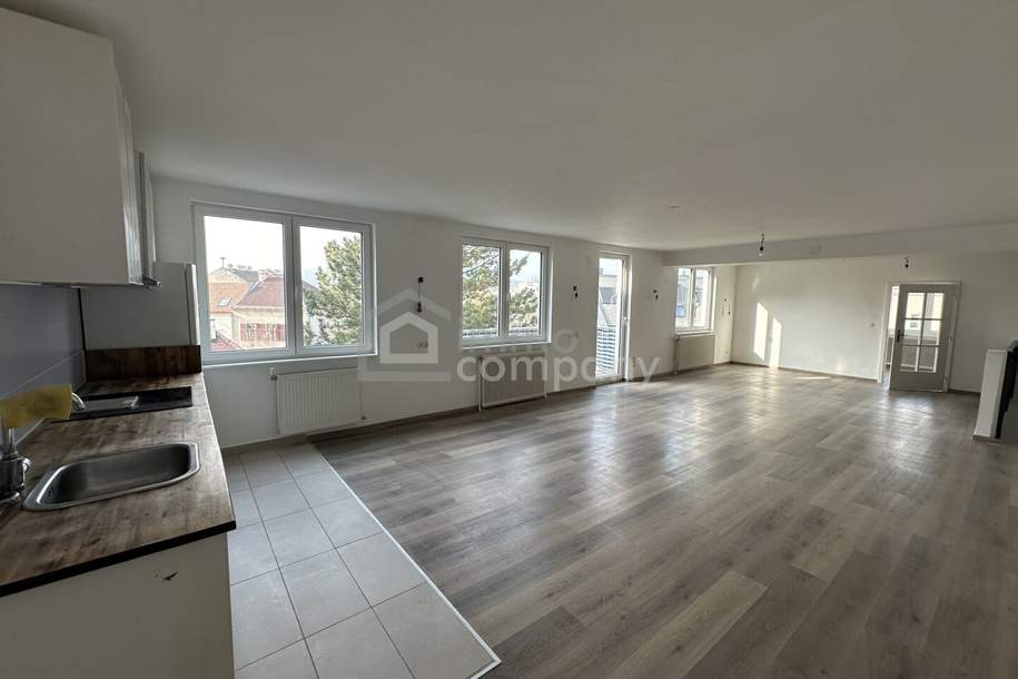 Lichtdurchflutete 3-Zimmer-Wohnung mit 130 m2 und Balkon in 1210 Wien – Ihr neues Zuhause wartet!, Wohnung-kauf, 559.000,€, 1210 Wien 21., Floridsdorf