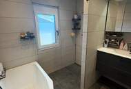 "BUNGALOW mit Pool - WohnGENUSS auf einer Ebene!"