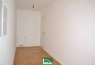 Sonnige Süd-West Wohnung mit großer Terrasse nahe Trillerpark und S-Bahn! - RUHELAGE - JETZT ANFRAGEN