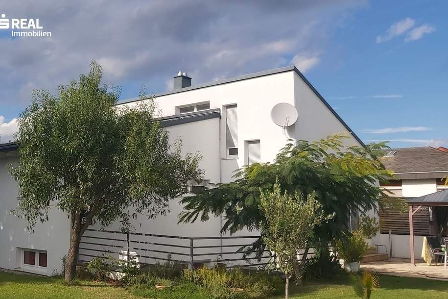 Großzügiges Architektenhaus - 194m², Wohnküche, 3 SZ, 3 Bäder, Wohnstudio im UG, Pool, Doppel-Carport, Wellnessbereich u.v.m.!, Haus-kauf, 575.000,€, 7011 Eisenstadt-Umgebung