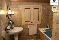Liebevoll gepflegtes Haus mit reizendem Garten inkl. Wirtschaftsteil + Holzstadel