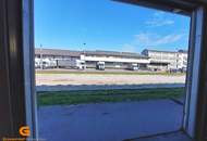 Nähe Bahnhof: Logistikhalle mit Büro und Bahnanschluss mieten
