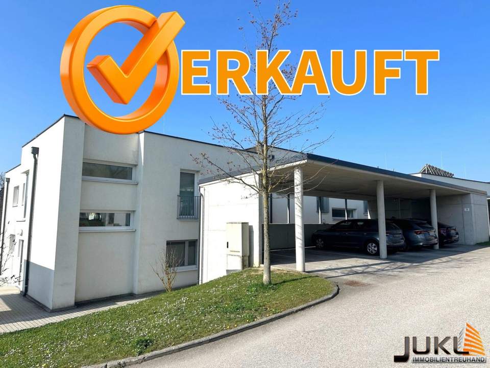 LICHTENBERG: EIGENTUMSWOHNUNG mit ca. 73,7 m² Wohnfläche, ca. 17,02 m² Terrasse und einem überdachten PKW-Abstellplatz