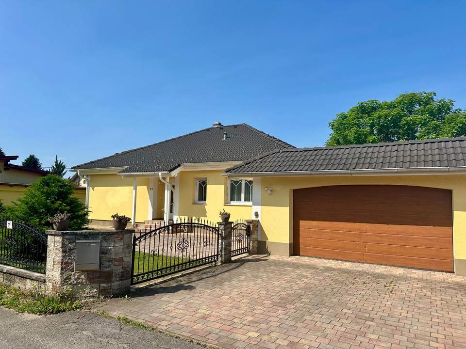 Schöner Bungalow mit Top-Technikausstattung