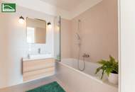 Alles was man sich wünscht – kostengünstige Heizung/“Kühlung“ über Erdwärme, PV-Anlage, weitläufige Grünflächen