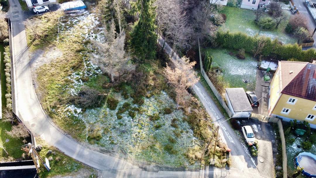 Voll aufgeschlossenes Grundstück in Ruhe- und Sonnenlage in Graz St. Peter!