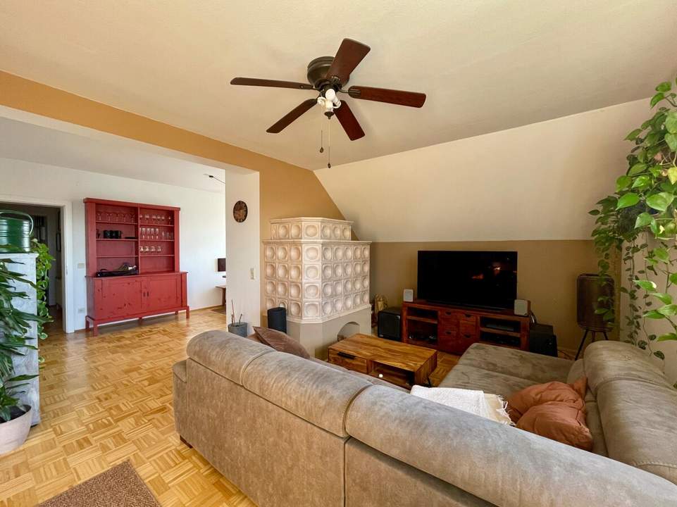 Familienfreundliche, helle 4-Zi.-Wohnung mit 2 Balkonen & Freistellplatz nahe Liebenau Murpark!