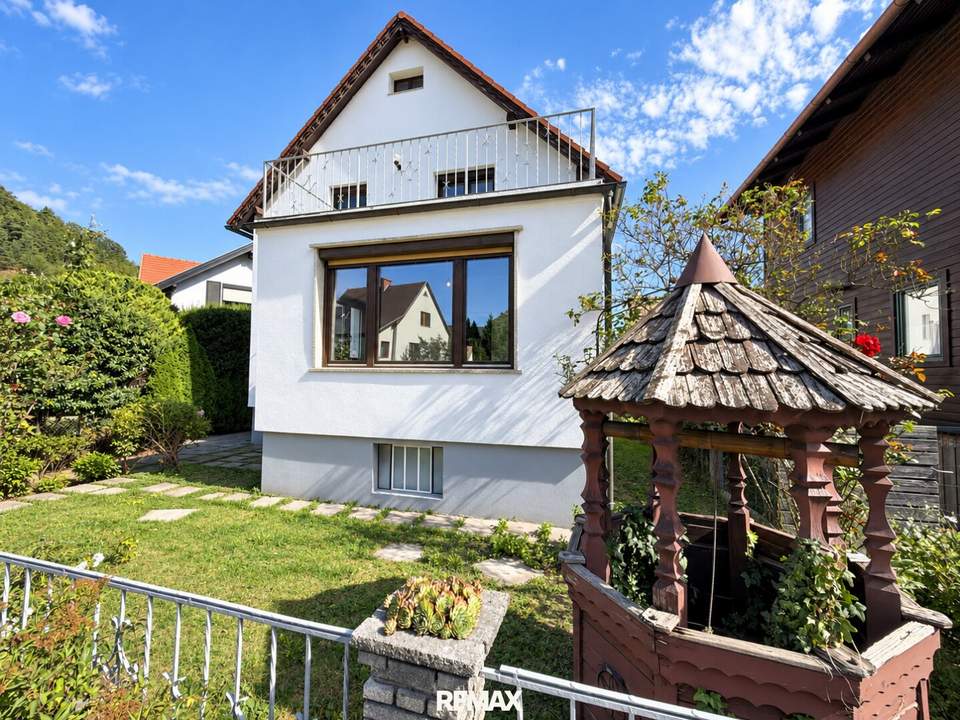 Renoviertes Einfamilienhaus in Gloggnitz – Ihr neues Zuhause mit Garten und Garage!