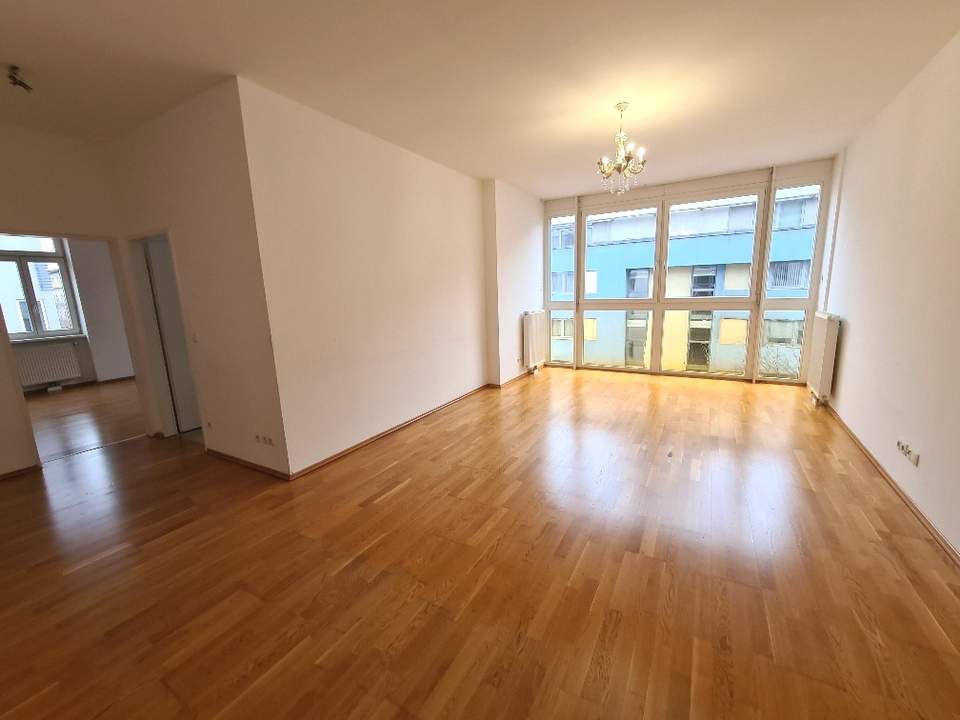 Charmante und geräumige 3-Zimmer-Wohnung!