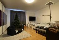 Erstklassige Raumaufteilung - ideal für Familien oder WGs - im beliebten Stadtteil Steyr Münichholz! Praktischer Abstellraum, getrenntes Badezimmer und ausgezeichnete Infrastruktur vor der Haustüre!