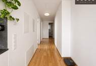 WOHNEN MIT WEITBLICK | EXKLUSVE 3 ZIMMER | UMLAUFENDE TERRASSE | HOCHWERTIGE DESIGNERKÜCHE | FERNBLICK DONAU