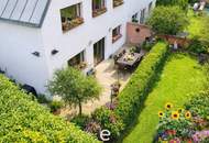 Stylische Doppelhaushälfte mit Dachterrasse, Garten und Doppelcarport in Gaaden