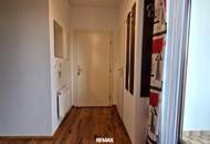 Kernsanierte 3-Zimmer-Wohnung mit Balkon und Blick ins Grüne