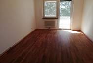 Schöne und geräumige MIETWOHNUNG 2.OG 120 m² - WG geeignet! Verfügbar und zu besichtigen ab 1. Juli