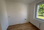 Sie suchen Ruhe und grüne Idylle gepaart mit 1A-Infrastruktur? Wir haben das Richtige für Sie! Tolle 3-Zimmer-Wohnung in traumhafter Lage! Saniert und sofort verfügbar!