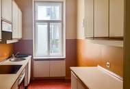 Wiedner Hauptstraße: Sonnige Altbauwohnung mit schönem Ausblick und Charakter