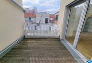 Top 2-Zimmer Stilaltbau mit Balkon + Garagenstellplatz im SERVITENVIERTEL