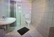 Golfer und Thermenliebhaber aufgepasst! Entzückende ruhige Terrassenwohnung mit Reihenhauscharakter