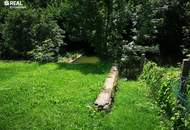 Geräumiges Wohnhaus mit schönem Garten