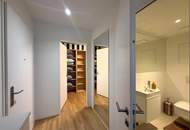 Exklusiv und komplett möblierte 3-Zimmer-Terrassenwohnung für gehob. Ansprüche // Excl. and fully furnished 3-room terr. apt for discerning tastes //