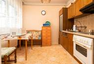 Sanierungsbedürftiges Haus in Untersiebenbrunn! Rohdachboden mit Ausbaupotential!