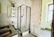 Zwei getrennte Wohneinheiten im Altbau – Sanierungsbedürftige Wohnung mit Potenzial in Penzing