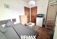 Gepflegtes Mini-Apartment mit Badezimmer und Balkon in zentraler Lage - Zimmer 14! Nähe BMW, SKF!!!