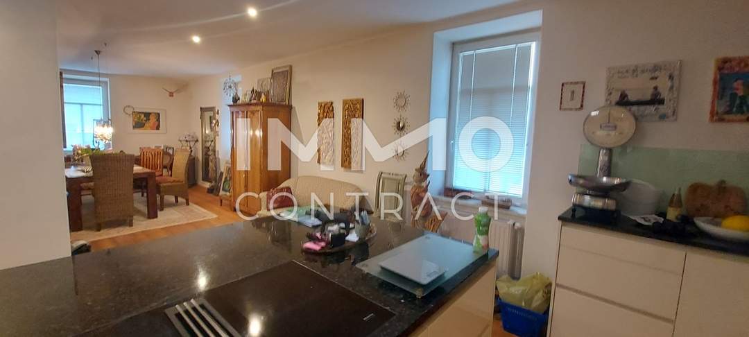 WOHNHAUS MIT ARZTPRAXIS HORN NÄHE!